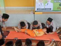 Tingkatkan Kesadaran Sejak Dini Dan Cegah Resiko Bencana , BPBD Lobar Gelar SPAB. Pelajar SD-IT Insan Mulia Kediri.