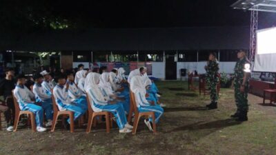 Koramil Gerung Tanamkan Semangat Bela Negara ke Pelajar SMKN 1 Gerung