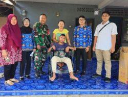 Babinsa Dampingi Penyerahan Bantuan untuk Warga Disabilitas