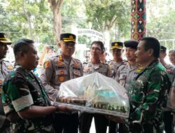 Kejutan Manis Polresta Mataram Warnai HUT Ke-80 TNI