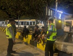 Pastikan Keamanan di Pelabuhan, Personel Polsek KPL Poto Tano Laksanakan Patroli Rutin