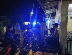 Jaga Keamanan Malam, Polsek Utan Rutin Gelar Patroli ‘Blue Light’ dan Jaring Pemuda Berkumpul