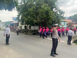 PENGAMANAN LOMBA GERAK JALAN TEPAT WAKTU DALAM RANGKA HARLAH KABUPATEN SUMBAWA BARAT KE-22