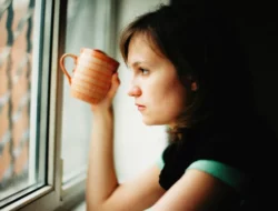 Tips Jaga Kesehatan Mental di Menopause: Mengatasi Anhedonia dan Mood Swing