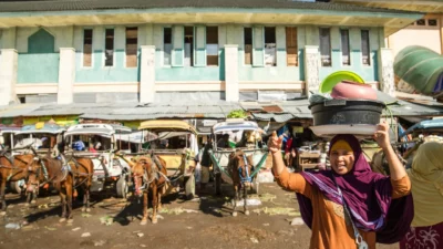 Retribusi Daerah: Pengertian, Jenis, dan Bedanya dengan Pajak
