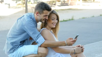 Hati-hati Love Bombing! Kenali Jebakan Kencan Digital Gen Z Biar Gak Kena Ghosting