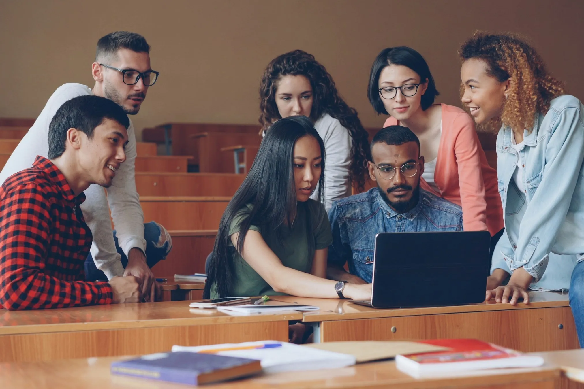 Pengertian Praktikum dan Bedanya dengan Praktik Kerja