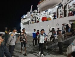 Polsek Kawasan Pelabuhan Laut Bima Amankan Embarkasi dan Debarkasi Kapal KM. WILIS di Pelabuhan Bima