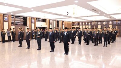 Dipimpin Kapolri, Irjen Hadi Gunawan Terima Bintang Bhayangkara Pratama