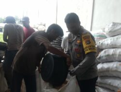 Polri Dampingi Petani Jagung Lombok Serap BULOG