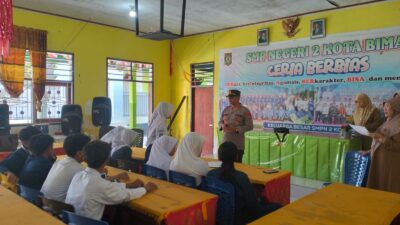 Polsek Rasanae Barat Laksanakan Pembinaan bagi Calon Siswa SMA Kemala Taruna Bhayangkara di SMPN 2 Kota Bima