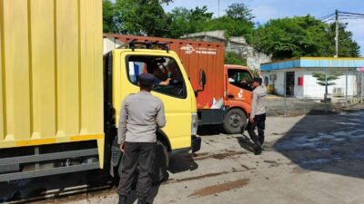 Polsek Kawasan Pelabuhan Lembar Perketat Pengamanan Bongkaran Kapal Padangbai