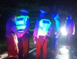 Respons Cepat 110! Polres Lobar Evakuasi Korban Laka Bypass BIL