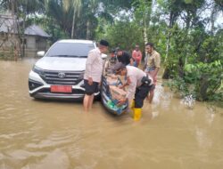 POLRES ACEH BARAT IMBAU WARGA TINGKATKAN KEWASPADAAN AKIBAT BANJIR DI KAWAY XVI