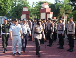 Kapolres Sumbawa Pimpin Apel Gelar Pasukan Operasi Zebra Rinjani 2025