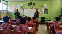 TNI Hadirkan Pembelajaran Matematika Gasing untuk Siswa SDN 1