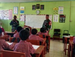 TNI Hadirkan Pembelajaran Matematika Gasing untuk Siswa SDN 1
