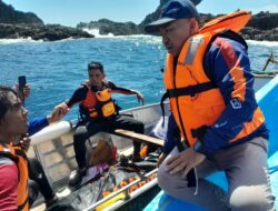 Korban Perahu Boat Terhempas Gelombang Ditemukan Meninggal, Polsek Langgudu Respon Cepat Evakuasi