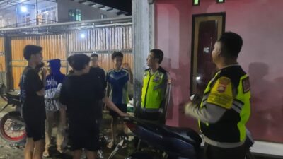 Patroli Dialogis Polsek Seteluk Sasar Anak Muda dan Tempat Tongkrongan