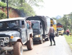 Kapolres Aceh Tengah Kawal dan Serahkan Langsung Bantuan dari Pemda dan Kapolri ke Wilayah Terisolir di Kecamatan Linge