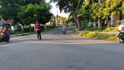 Jaga Keselamatan Warga, Personil Polsek Bayan Gelar ‘Rawan Pagi’ di Jalur Tanjung-Bayan