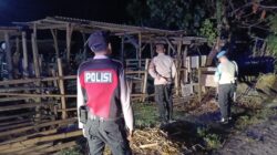 Polsek Sekotong Sosialisasikan Call Center 110 Saat Patroli