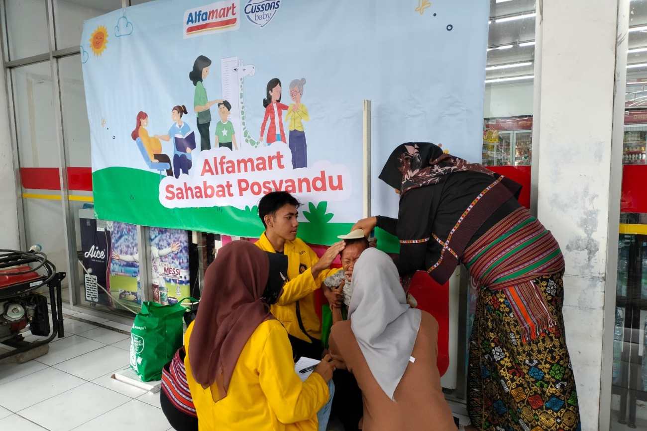 Alfamart dan Cussons Baby Berkolaborasi Sasar 2.800 Jiwa.