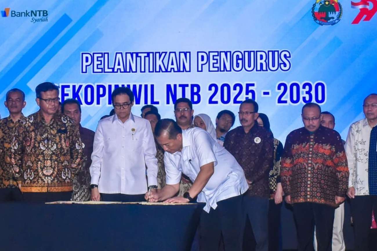 Pengurus Dekopinwil NTB Dilantik, Ini Pesan Gubernur.