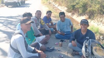 Sambang Kamtibmas Humanis, Bhabinkamtibmas Polsek Monta Ajak Warga dan Pemuda Jaga Kondusifitas Kamtibmas