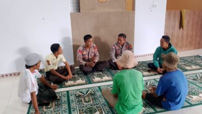 Jaga Kondusivitas Wilayah, Sat Binmas Polres Lombok Barat Sambangi Poktan di Giri Tembesi