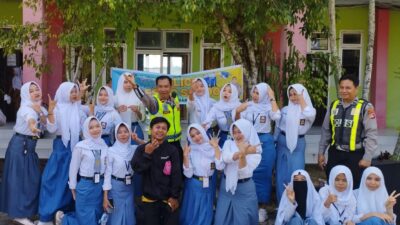 Edukasi Generasi Muda, Satlantas Polres Lombok Barat Gelar Pembinaan Saka Bhayangkara Krida Lantas di Sekotong