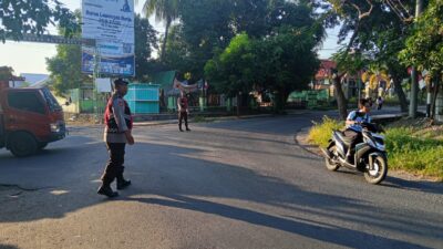 Polsek Bayan Gelar Rawan Pagi di Jalan Raya Tanjung-Bayan Antisipasi Laka Lantas