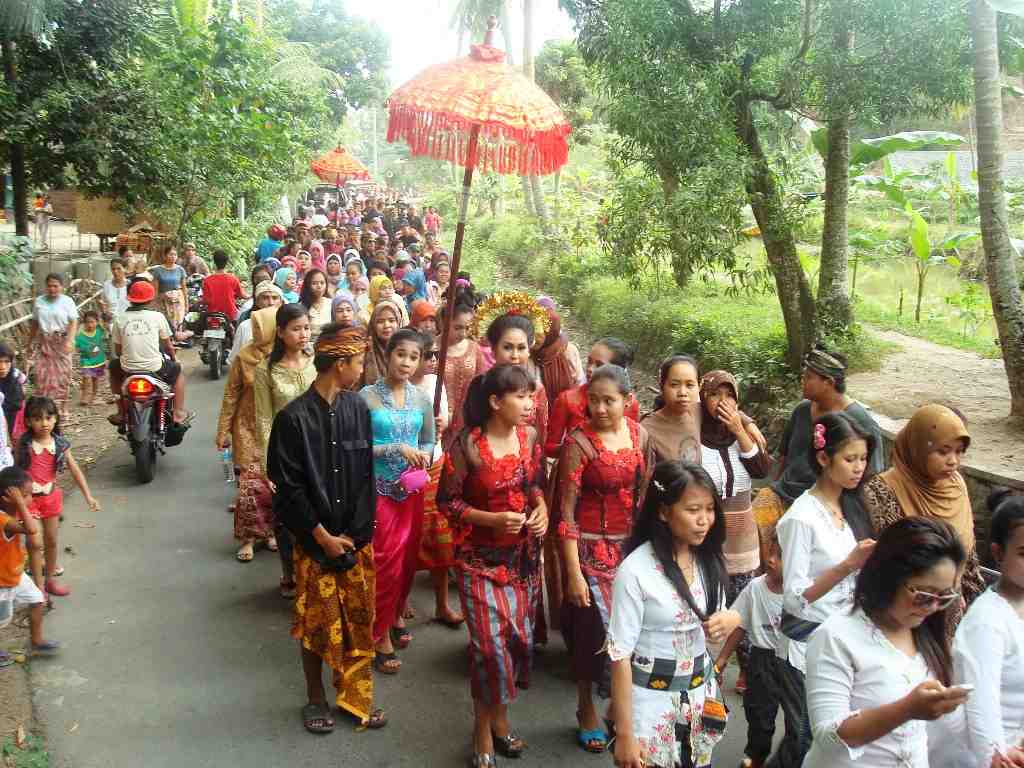 Yuk, intip berbagai tradisi unik di Indonesia dengan segala keunikannya