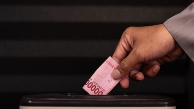 Gaji Sering Numpang Lewat? Coba Trik Menabung Kakeibo Ala Ibu Rumah Tangga Jepang Ini Biar Dompet Nggak Jebol!