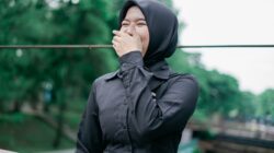 Gak Perlu Emosi! Ini Cara Elegan Membalas Sindiran Biar Dia Kena Mental
