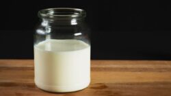 Jangan Asal Pilih! Ini Beda Susu Evaporasi dan UHT