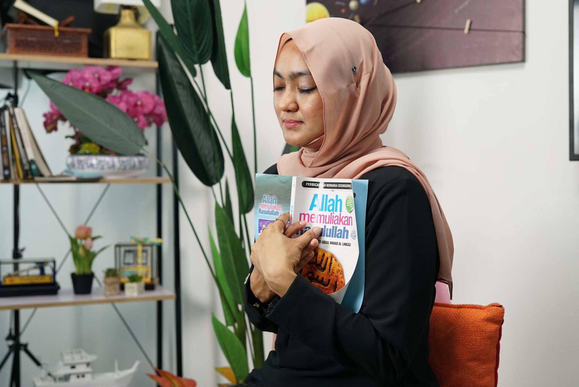 Ilustrasi seseorang merasa berat dan kesulitan memaafkan kesalahan besar orang lain.