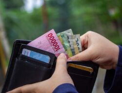 Hati-hati! Gaya Konsumtif Bikin Muda Mudi Miskin Diam-Diam?