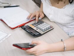 Strategi Mengelola Keuangan Bisnis secara Efektif untuk Menjaga Keberlanjutan Usaha