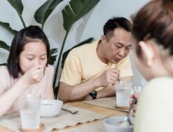 Pernikahan Tanpa Cinta Demi Anak Malah Bikin Mental Rusak?