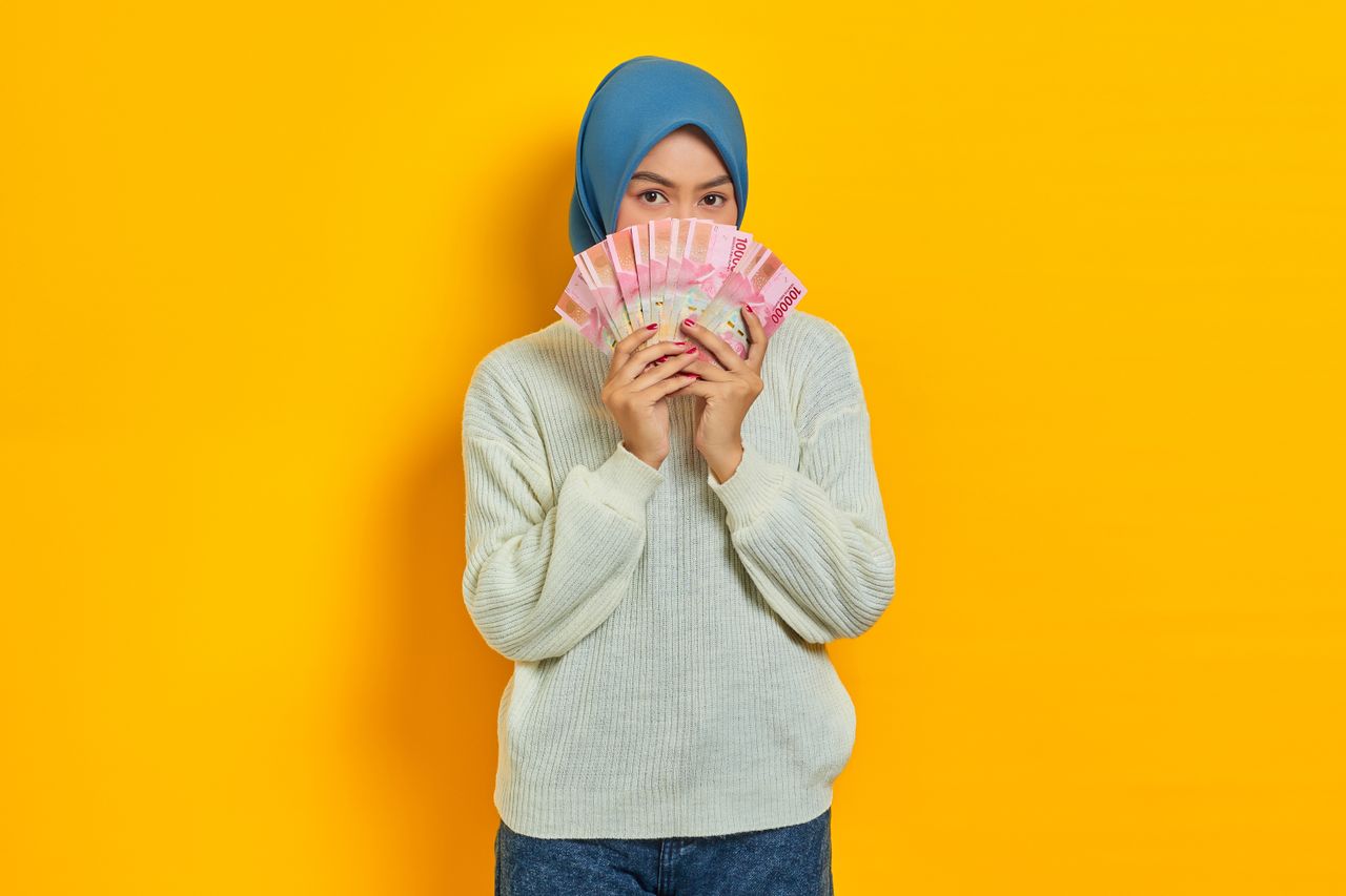 Bingung kalau ditanya soal nominal gaji saat interview? Yuk, simak tips aman menjawab pertanyaan gaji agar tidak salah l