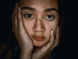 Capek Overthinking Terus? Begini Cara Mengatasi Pikiran Berlebihan yang Bikin Kepala Mau Pecah!