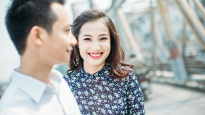 Fakta Cinta Pandangan Pertama Menurut Psikolog