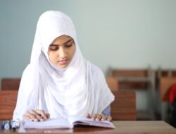 Bukan Cuma Nilai, Hal Ini yang Sering Bikin Murid dan Guru Stres di Sekolah Modern