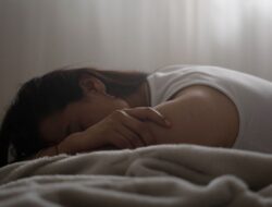 Hubungan Posisi Tidur dan kepribadian, Ini Bongkar Sifat Aslimu yang Sebenarnya!