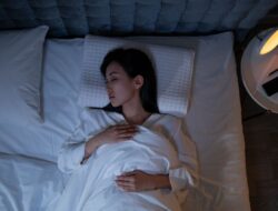 Susah Fokus? Perbaiki Pola Tidur Ini Biar Kerjaan Beres