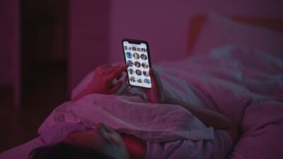 Pengaruh Buruk Scrolling Terhadap Kualitas Tidur