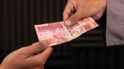 Nggak Mau Hubungan Rusak? Begini Cara Pengelolaan Utang yang Sering Disepelekan Banyak Orang!