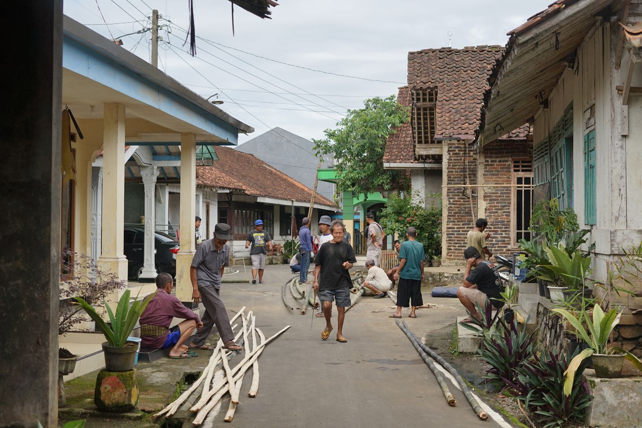 Yuk, intip rahasia kenapa Nilai Gotong Royong berhasil bikin Indonesia disegani dan ditakuti oleh dunia!