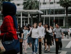 Mengapa Nilai Kekerabatan di Kota Besar Mulai Luntur? Ini Penjelasan Lengkapnya